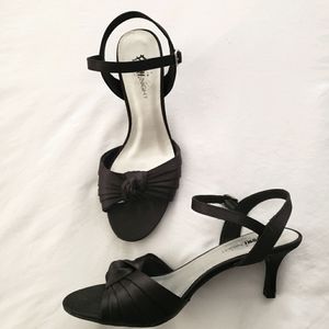 🖤 Beautiful Black Sandals